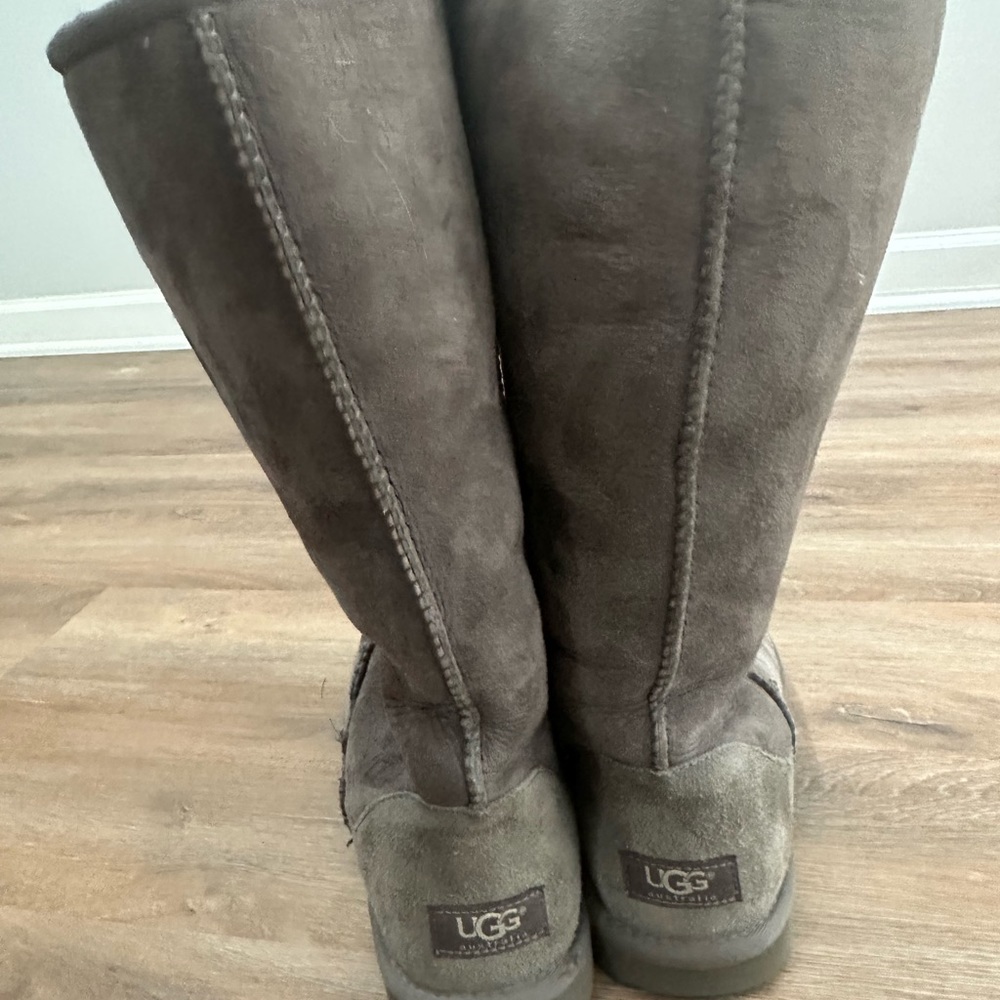 Grey Uggs